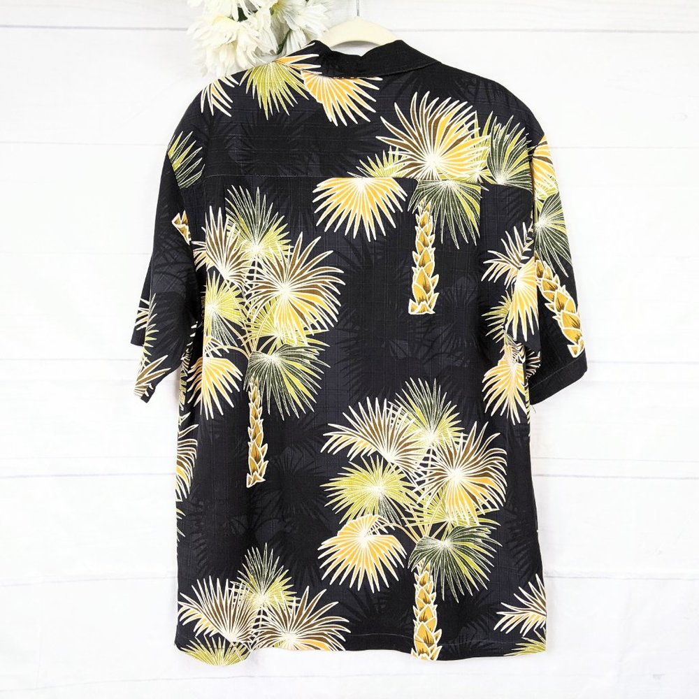 Tommy Bahama Palm Tree Silk S/S Button Up Shirt - Picture 7 of 7